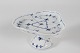 Royal Copenhagen
Blue Fluted Plain
Triangular Cake stand 19+27
